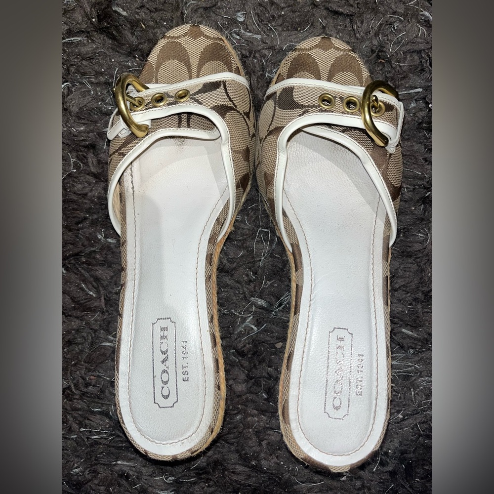 Vintage coach shoes! READ DESCRIPTION:)